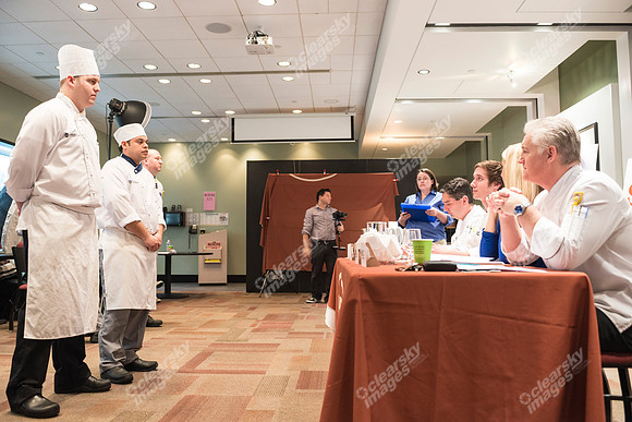group-judging-292