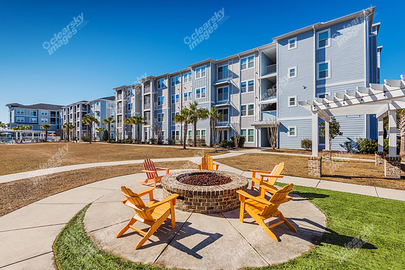107-village-center-ext-1632