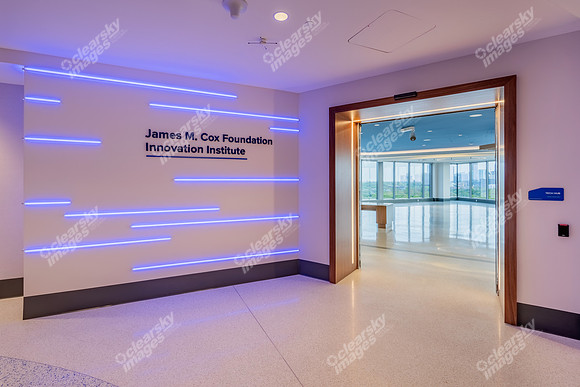 2060-peachtree-int1617