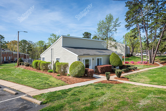1701-hudson-ext9174
