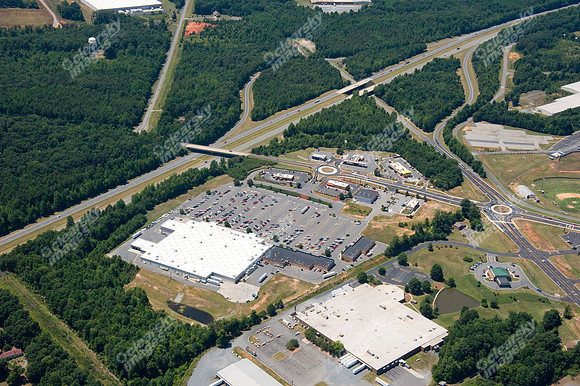 randleman-shopping-air-0711-386