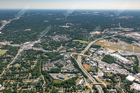 ivy-lakeside-air-8836