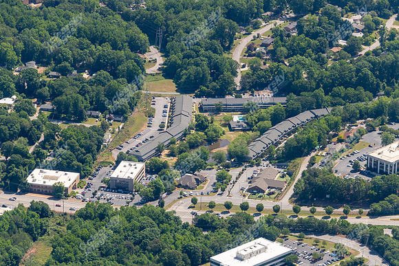 ivy-lakeside-air-8828