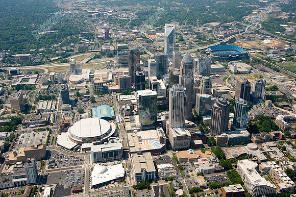 charlotte-airplane-skylines-2010-04-023
