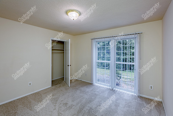 402-e-montcastle-int9840