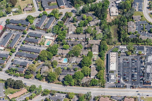 25-pelham-air-1244
