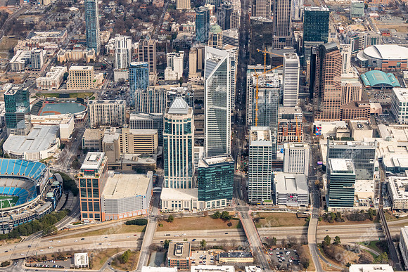 600-s-tryon-air-2343