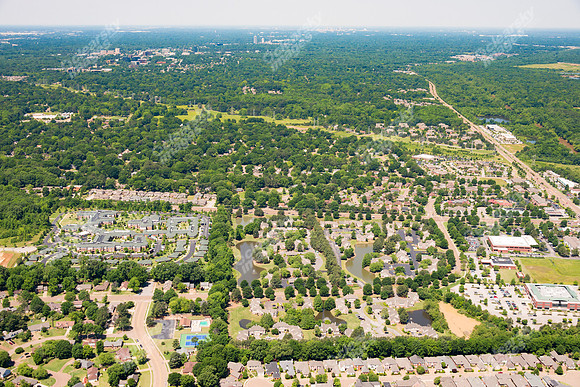 brookchase-apts-air-0514-071