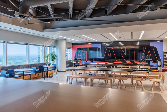1349-w-peachtree-int1462