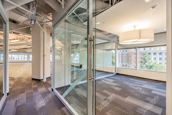 1349-w-peachtree-int1332