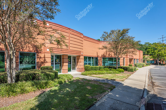9105-monroe-portfolio-ext7386