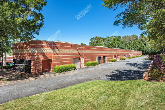 9307-monroe-portfolio-ext7620