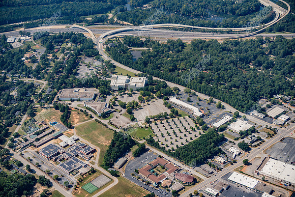1200-colonial-air4922