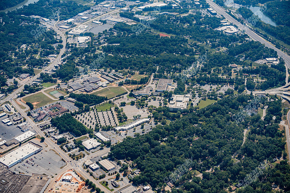 1200-colonial-air4940