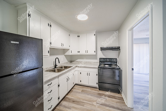 1024-ashwood-int0980