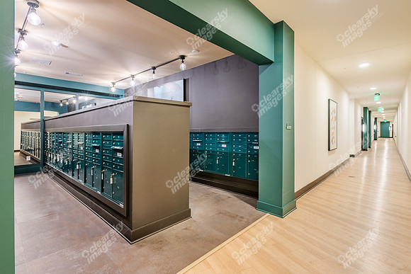 536-w-tremont-int3563