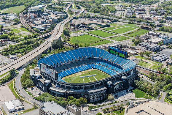 boa-stadium-scoreboard-0415-3762