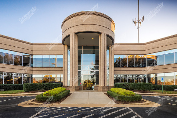 5520-capital-center-ext5-8068