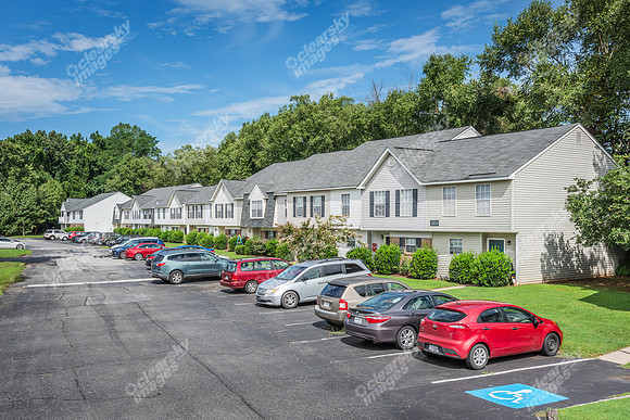 terrace-olde-battleground-ext2921