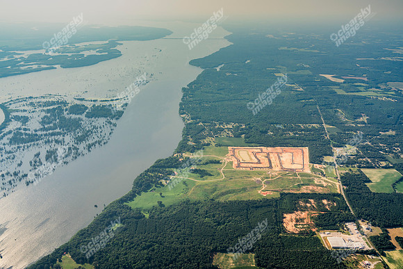 old-river-air7376