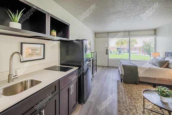 4903-market-int22550
