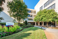 1200-colonial-ext8693