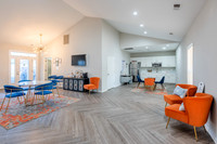 2295-pineview-int1465
