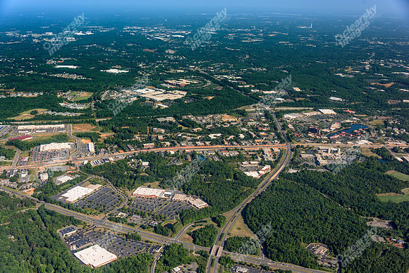 university-center-apts-air-1416