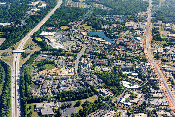 university-center-apts-air-1407