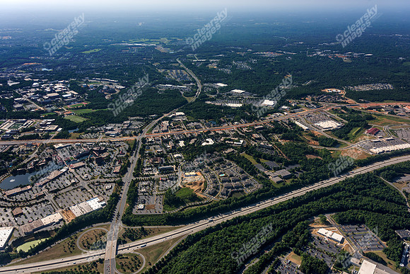 university-center-apts-air-1396