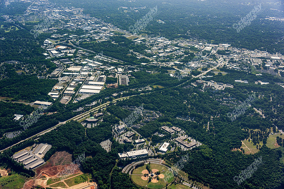 parkway-plaza-bp-air-1285
