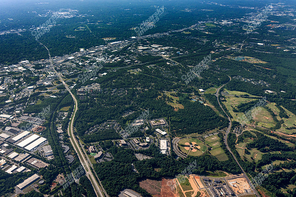 parkway-plaza-bp-air-1270