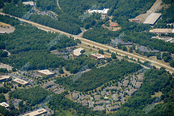 parkway-plaza-bp-air-3439