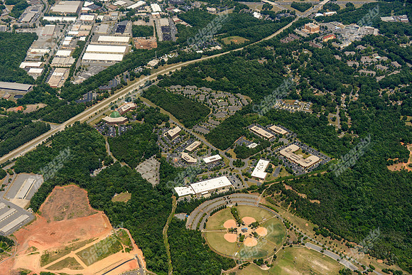 parkway-plaza-bp-air-3418