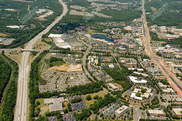 university-center-apts-air-3481