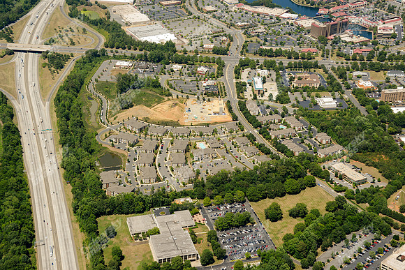 university-center-apts-air-3479