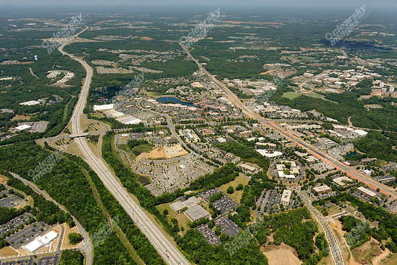 university-center-apts-air-3475