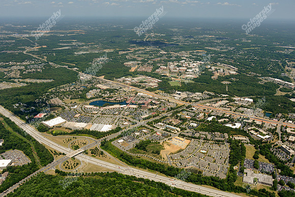 university-center-apts-air-3473