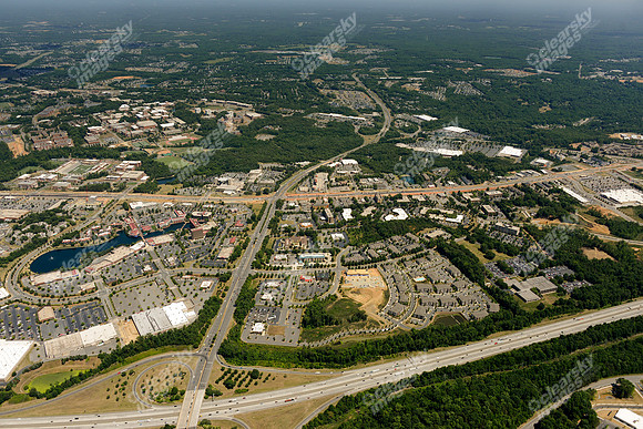 university-center-apts-air-3470