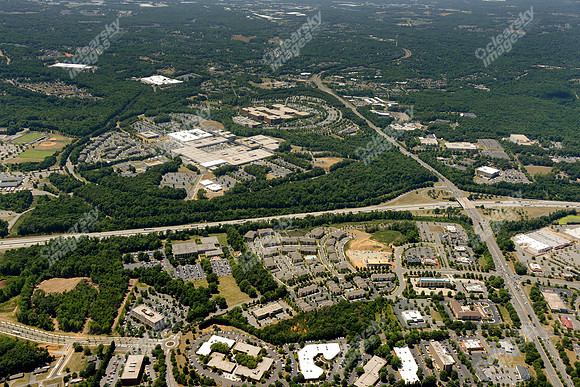 university-center-apts-air-3460
