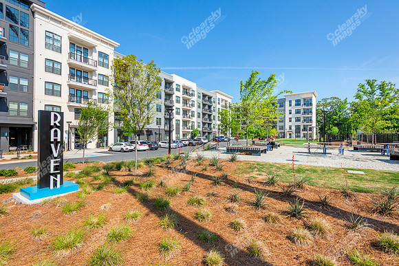 536-w-tremont-ext2996