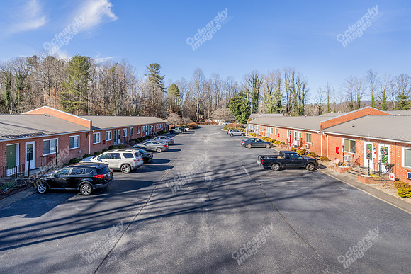 926-meadowood-ext7192