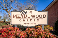 926-meadowood-ext7147