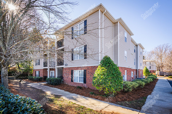 1000-s-lindell-ext1081