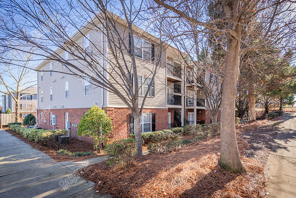 1000-s-lindell-ext1087