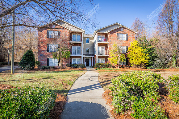 1018-s-josephine-ext1198