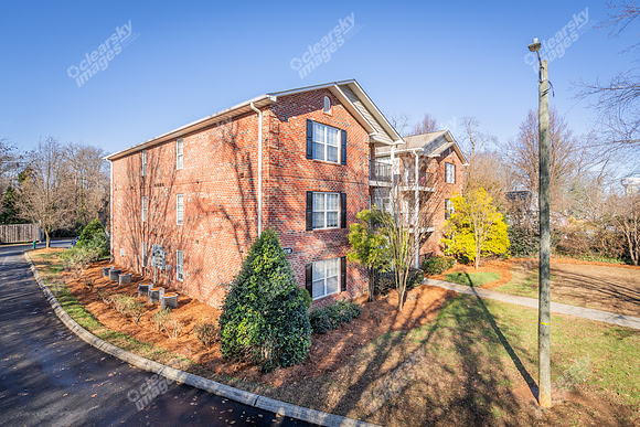 1018-s-josephine-ext1243