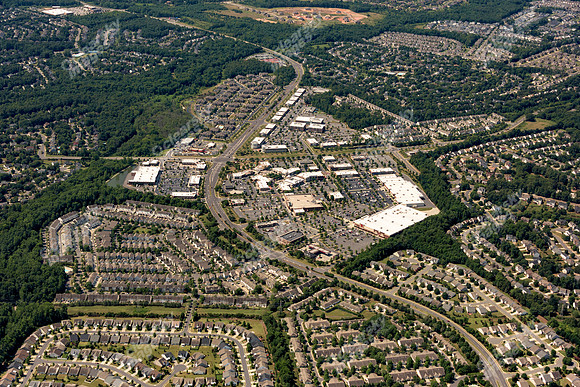 blakeney-shopping-air-2254