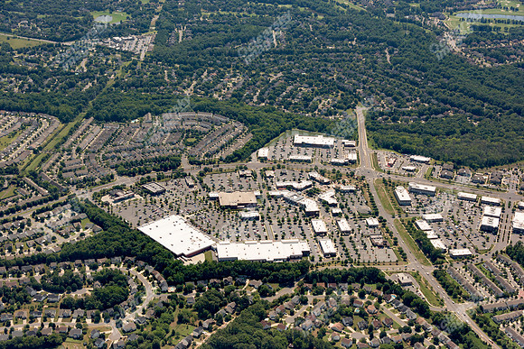 blakeney-shopping-air-2225