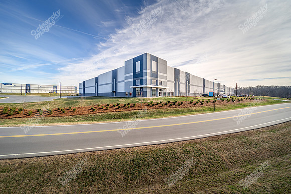 2820-stadium-ext2177
